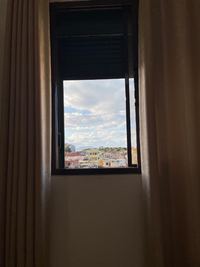 Vila Osmenaj Rent Room Or Apartment Vlorë 外观 照片