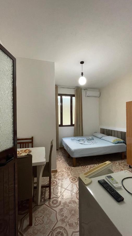 Vila Osmenaj Rent Room Or Apartment Vlorë 外观 照片