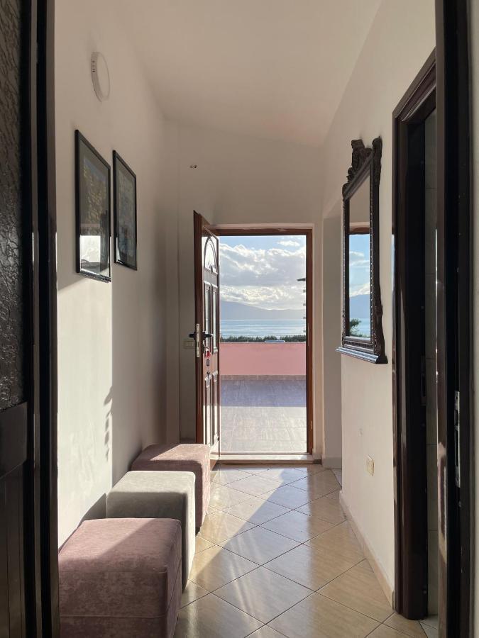 Vila Osmenaj Rent Room Or Apartment Vlorë 外观 照片